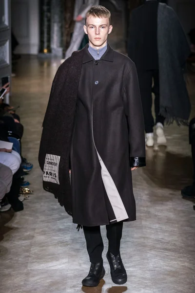 Look 23